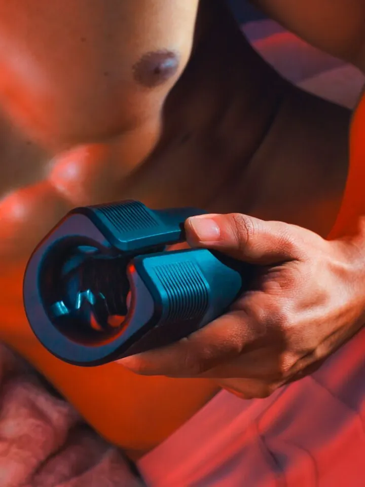 Arcwave Zing Vibrating Stroker - Vibrating masturbator 2 [full]