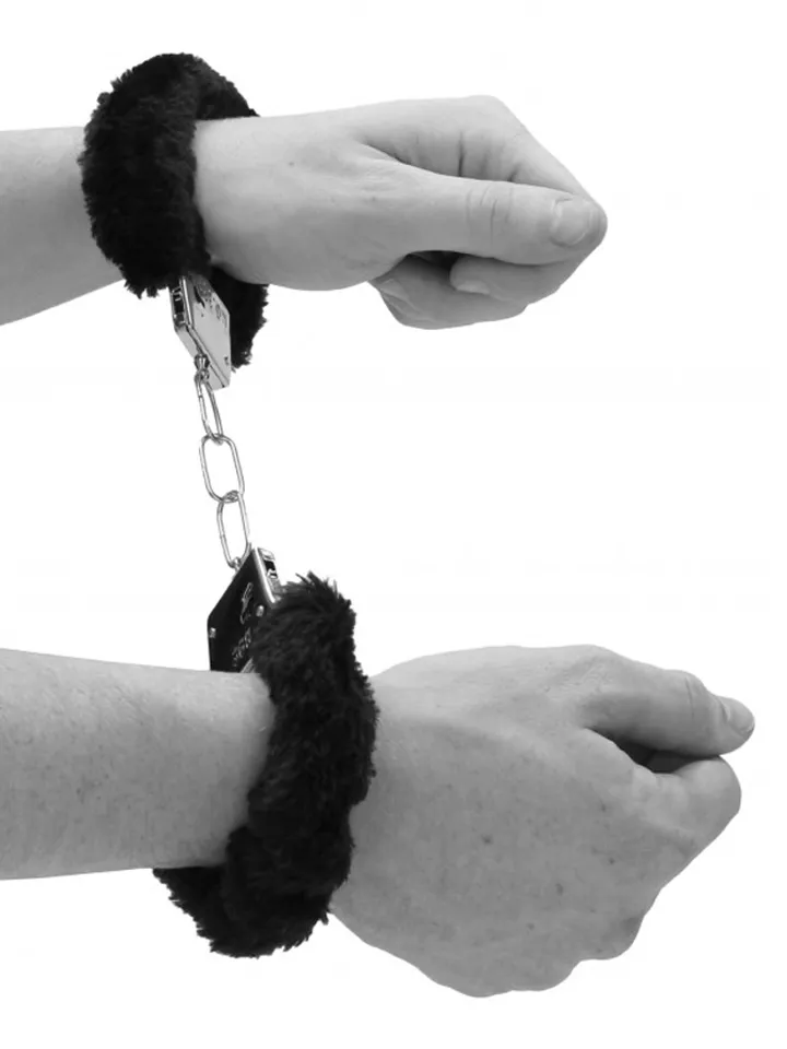 Beginner's Furry Hand Cuffs - Handcuffs 1 [full]