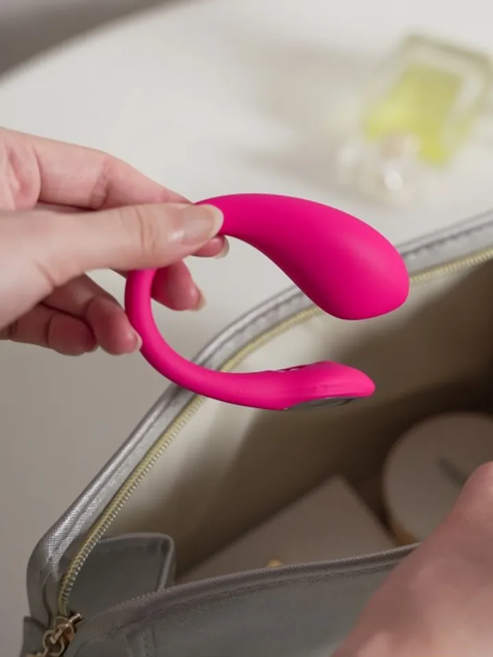 Lovense Lush 3 - Remote-controlled vibrator 3 [full]