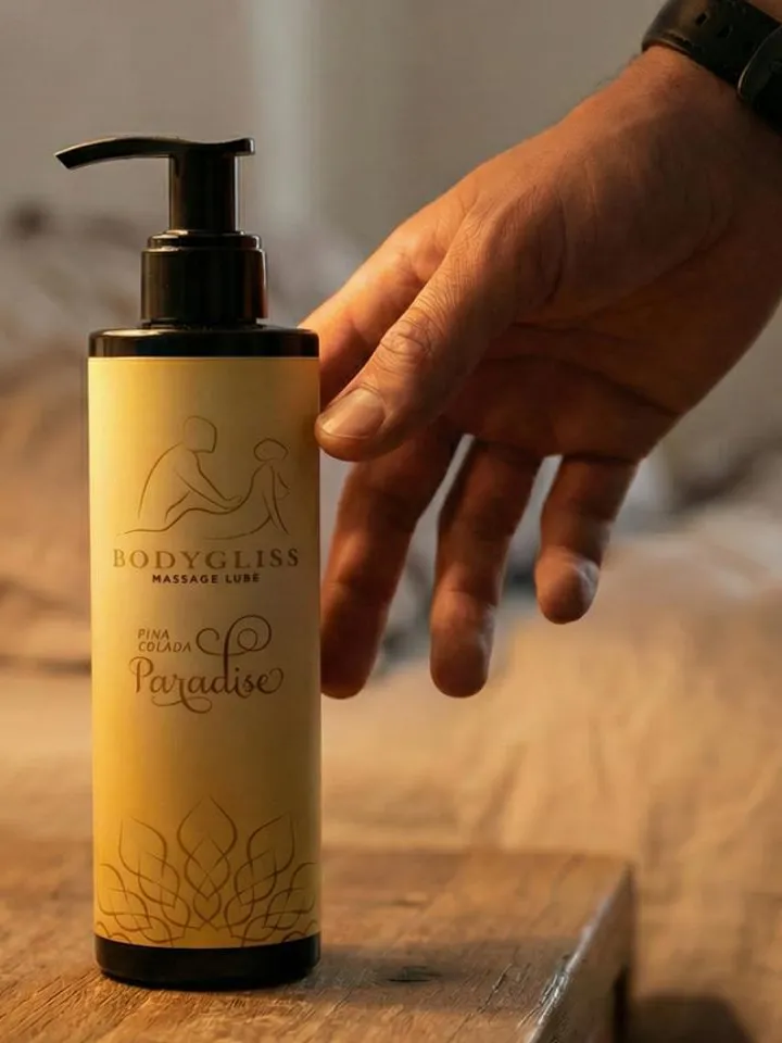 Massage Oil & Lubricant Pina Colada Paradise 150 ml - Massage oil 3 [full]