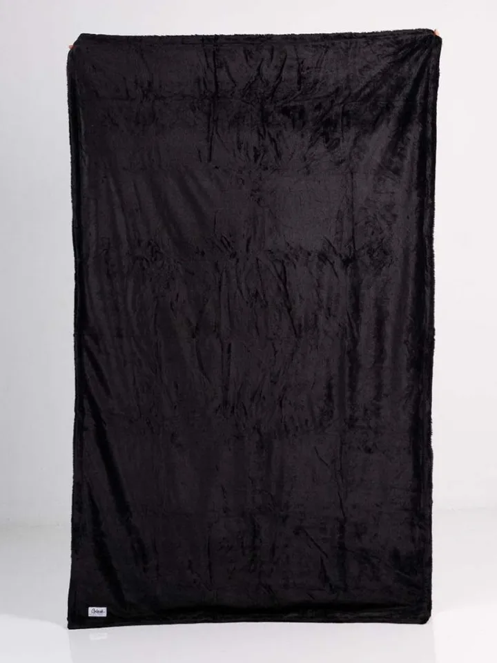 Splash Blanket Furlush Black On Black Medium - Sex sheets 4 [full]